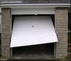 Easy Garage Door Repair Tips For Quick Fixes