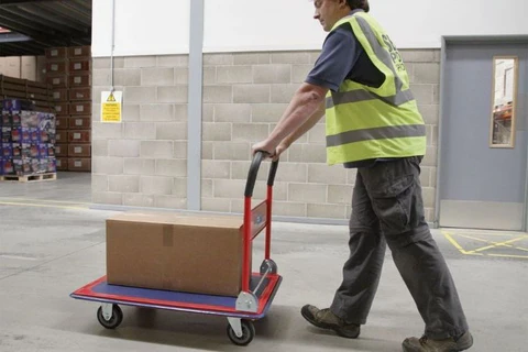 5 Easy Ways To Use Platform Trolleys For Efficient Moving